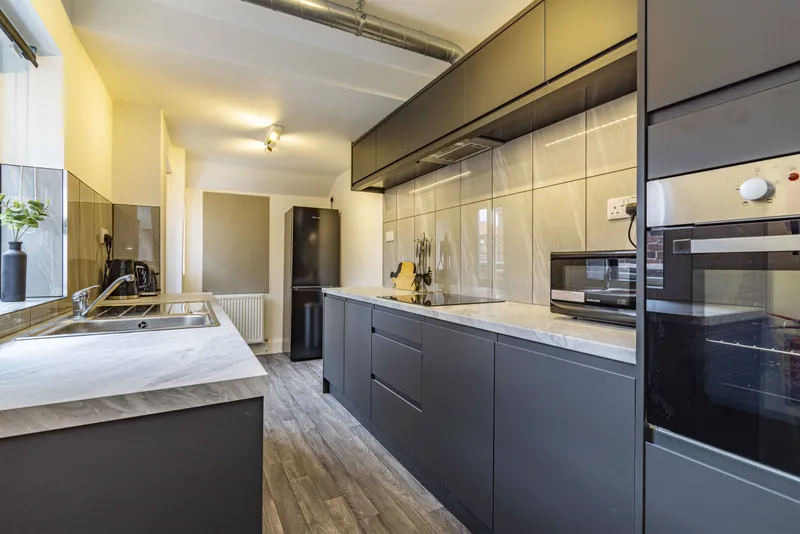 Modern 2 Bed Student House // Jul 2026 - Image 3